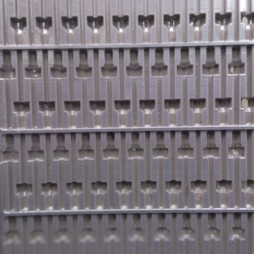 Multi-cavity aluminium die used in packaging mold production